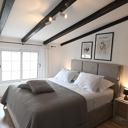 Apartment Kokolo Sea View Hvar ฮวาร์ ภายนอก รูปภาพ