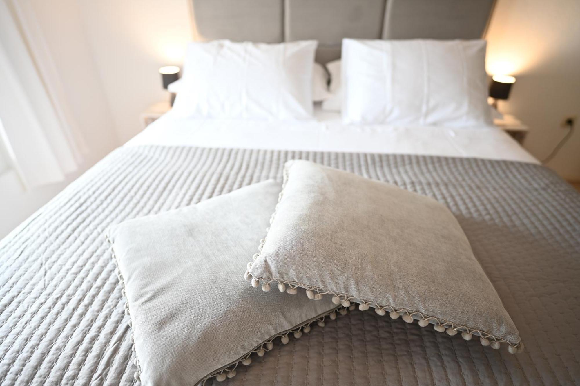 Apartment Kokolo Sea View Hvar ฮวาร์ ภายนอก รูปภาพ