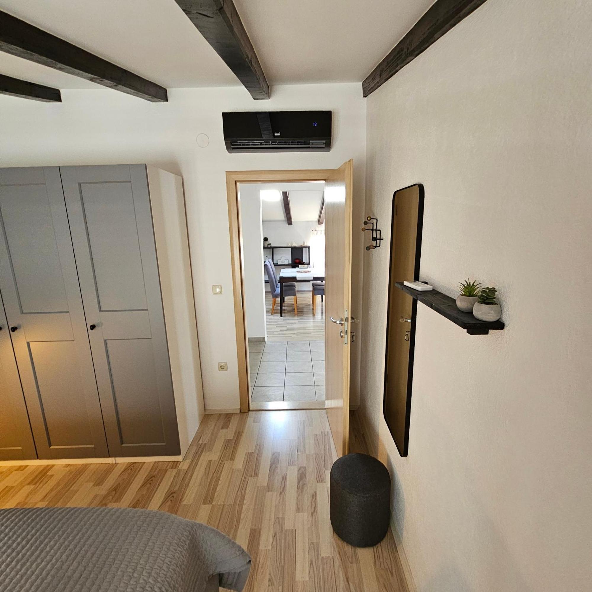 Apartment Kokolo Sea View Hvar ฮวาร์ ภายนอก รูปภาพ